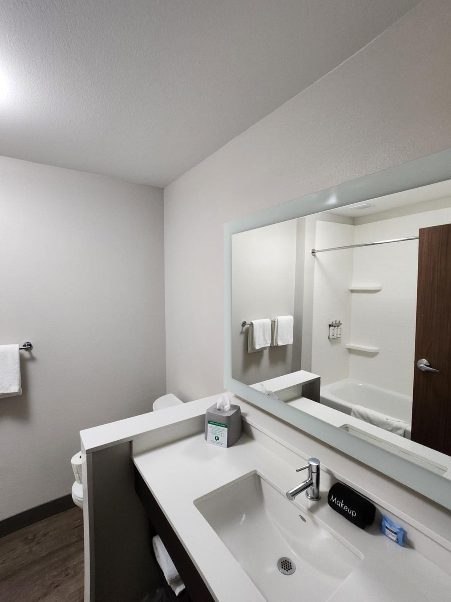 Holiday Inn Express & Suites - Camas By Ihg Exterior foto